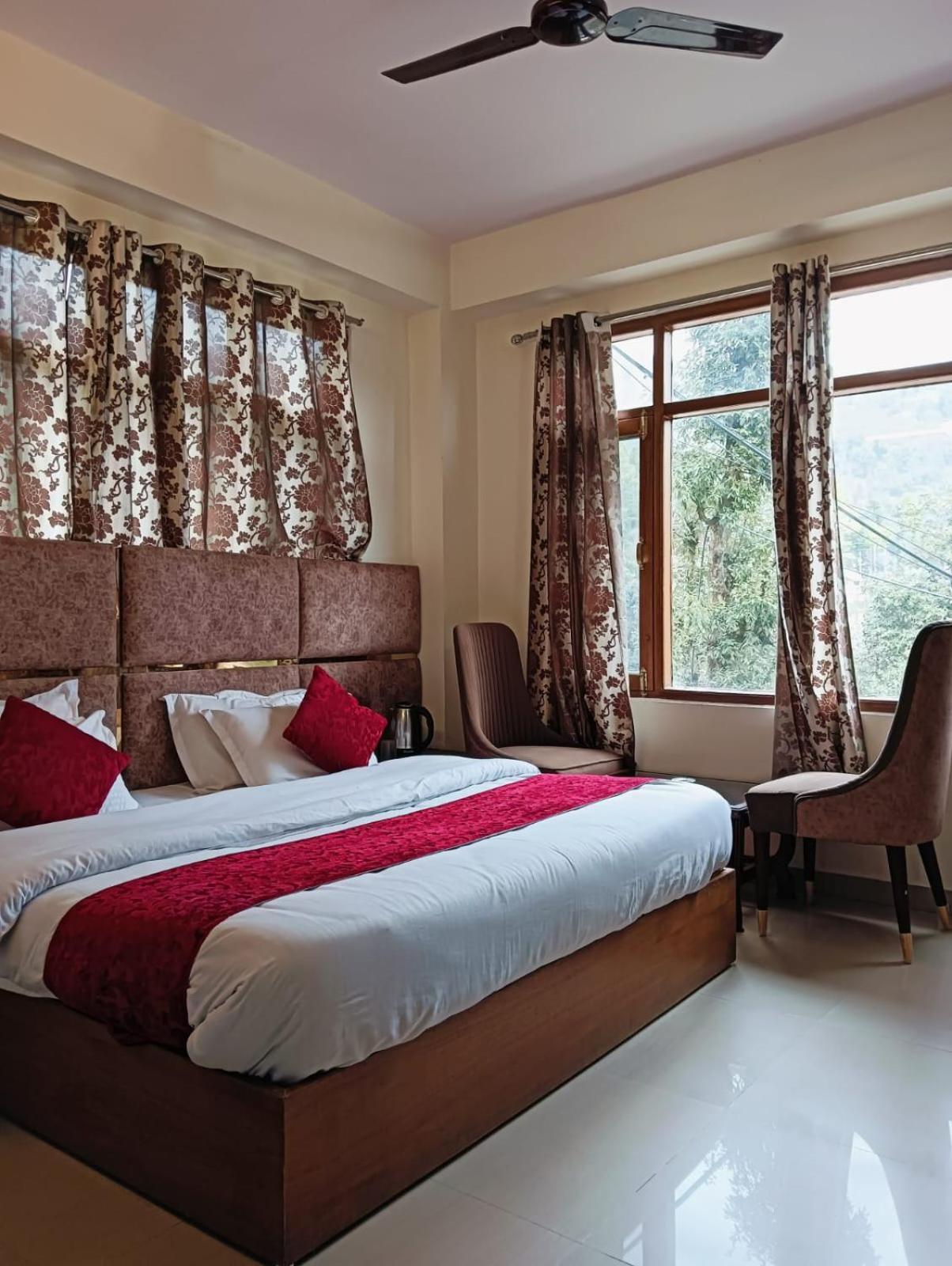 B&B Aston Shimla Hill'S Exterior photo